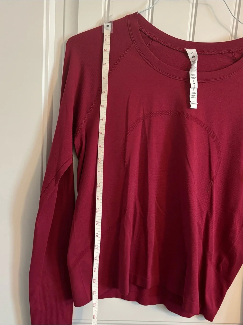 Lululemon Swiftly Tech long-Sleeve Magenta color Size 10